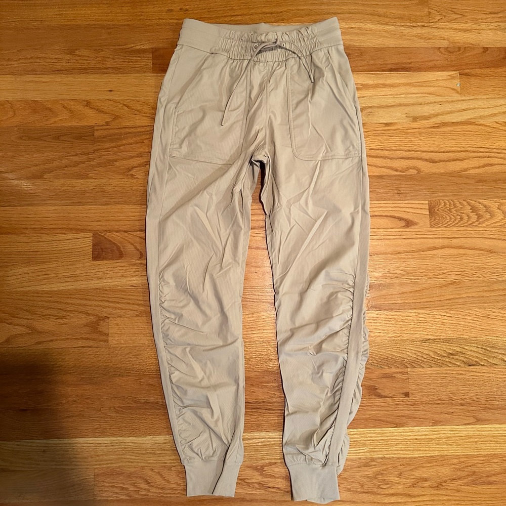 Lululemon joggers